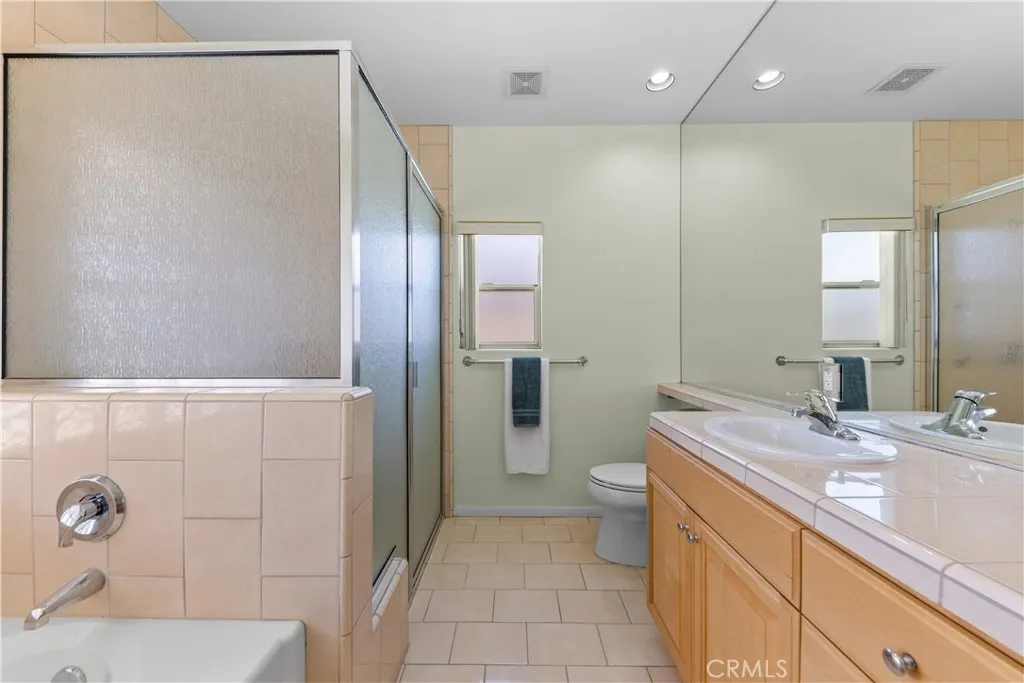 74119 Academy Lane E, Palm Desert, California 92211 home-pic-13